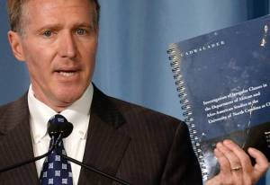 Former Federal Prosecutor Ken Wainstein presents his Report to the UNC leadership.